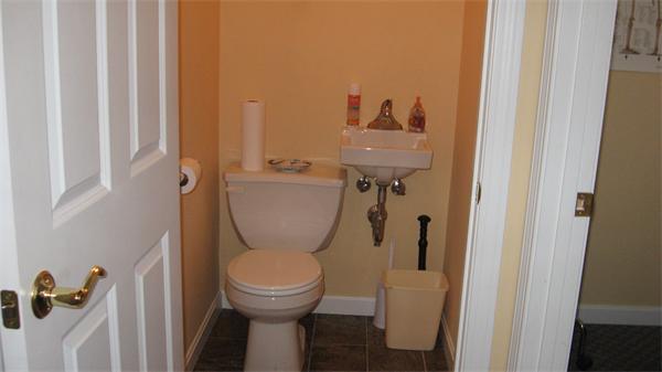 595 Cooley Street Springfield, MA 01128 - Photo 10 of 20 Gallery Image 10