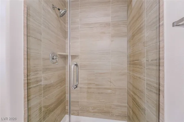 $2,000 | 10226 Wolf Pack Lane, Las Vegas, NV 89178