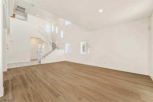 $2,000 | 10226 Wolf Pack Lane, Las Vegas, NV 89178