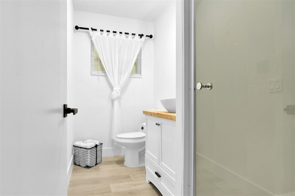 4111 Northeast 21st Way, Unit 201 Lighthouse Point, FL 33064 - Photo 14 of 18 Photo 14