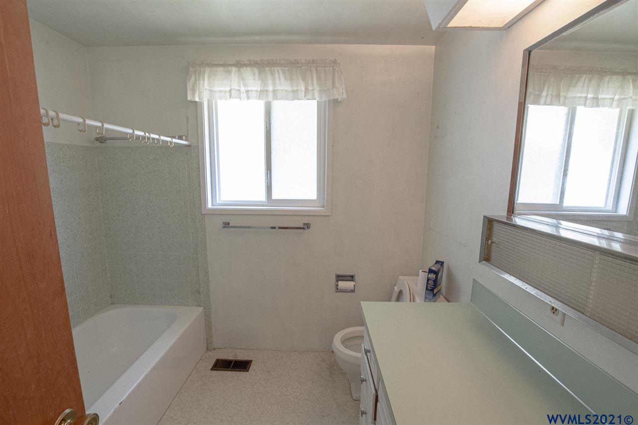 2507 Grand Prairie Road Southeast Albany, OR 97322 - Photo 13 of 14 Gallery Image 13