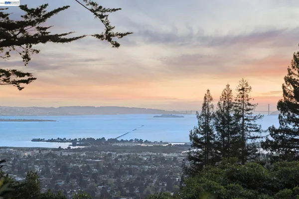 $1,395,000 | 1166 Cragmont Avenue, Berkeley, CA 94708