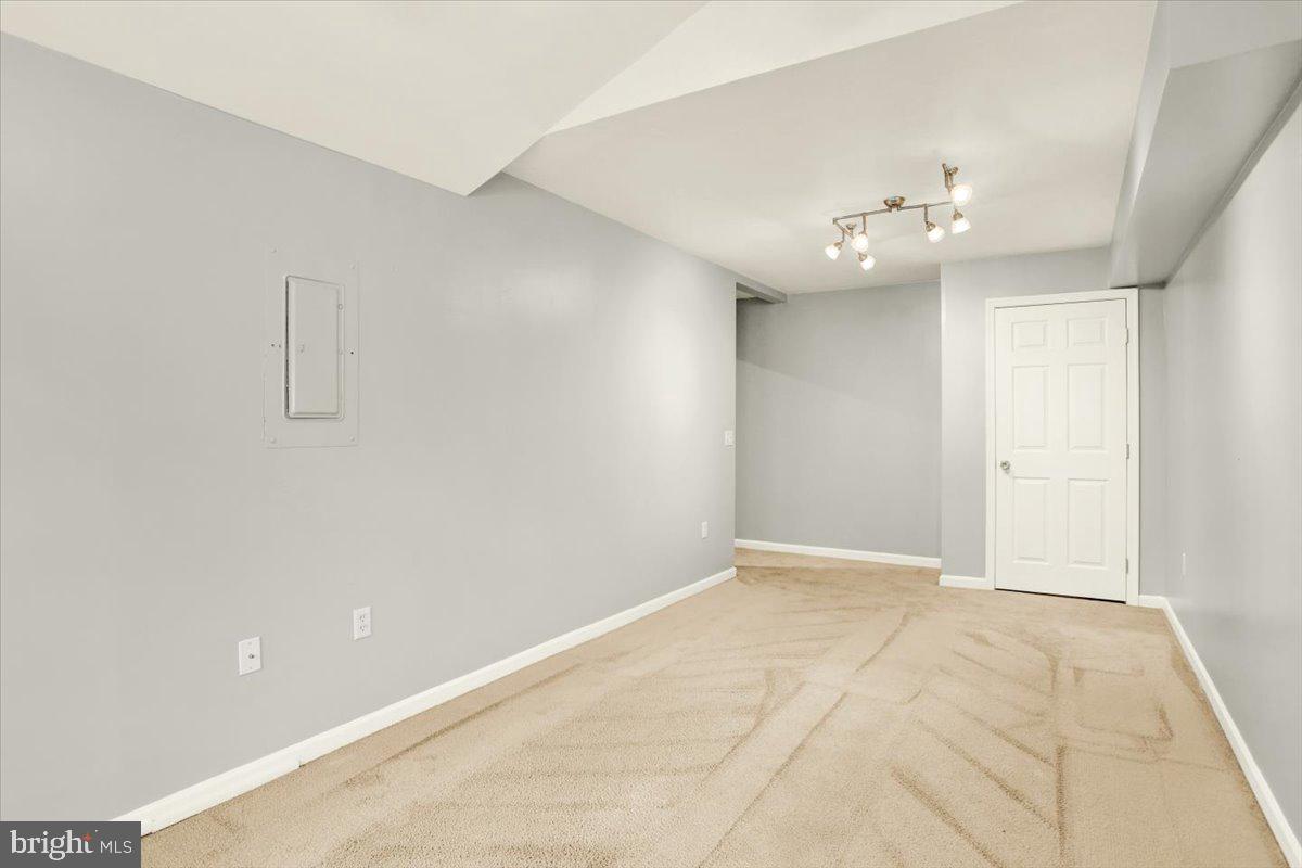 823 Rabbit Lane Reading, PA 19606 - Photo 6 of 27 Gallery Image 6