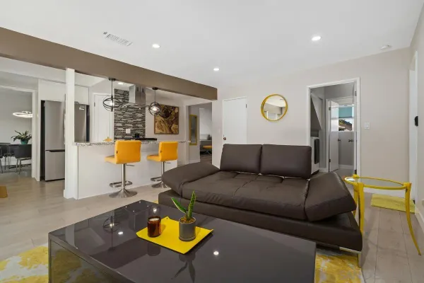 $3,975 | 1516 Encino Avenue, Unit B, Monrovia, CA 91016