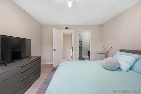 $3,975 | 1516 Encino Avenue, Unit B, Monrovia, CA 91016