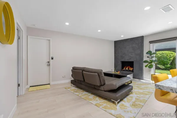 $3,975 | 1516 Encino Avenue, Unit B, Monrovia, CA 91016