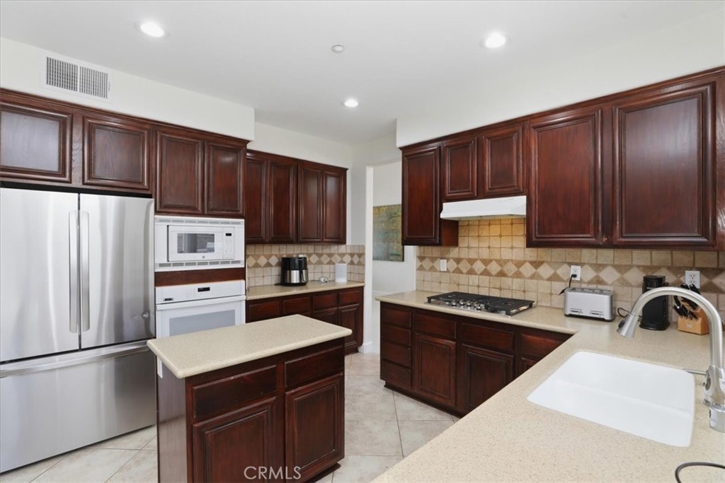 1228 Crete Court Riverside, CA 92506 - Photo 23 of 59
