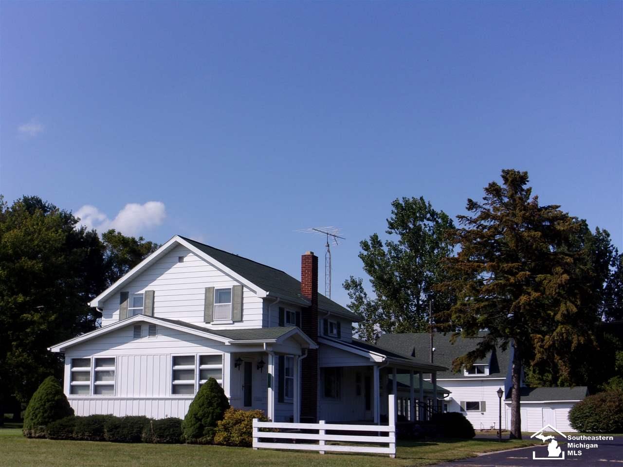 12880 South Custer Road Dundee, MI 48131 - Photo 3 of 34