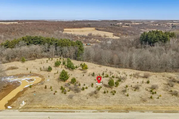 $25,900 | Lot 1083 Miller La, La Valle, WI 53941