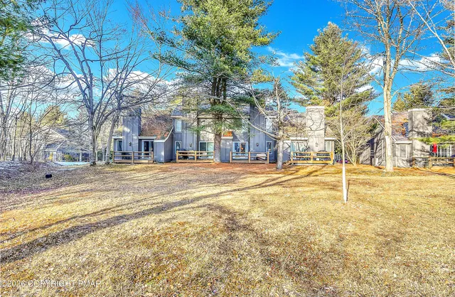 $222,900 | 188 Snow Ridge Cir Lake, Lake Harmony, PA 18624