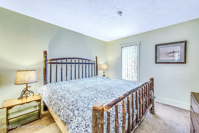 $222,900 | 188 Snow Ridge Cir Lake, Lake Harmony, PA 18624