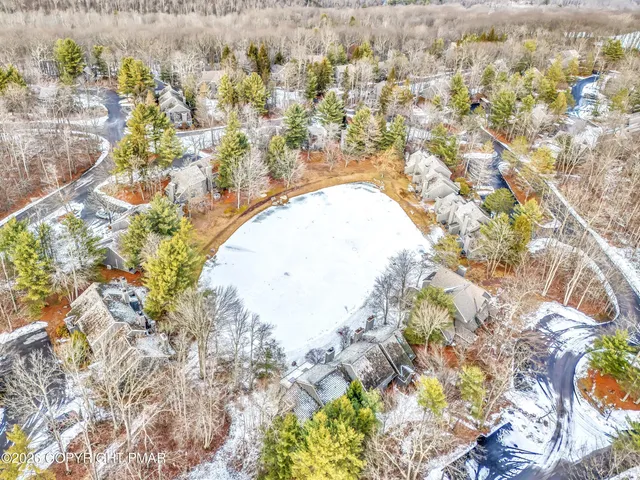 $222,900 | 188 Snow Ridge Cir Lake, Lake Harmony, PA 18624