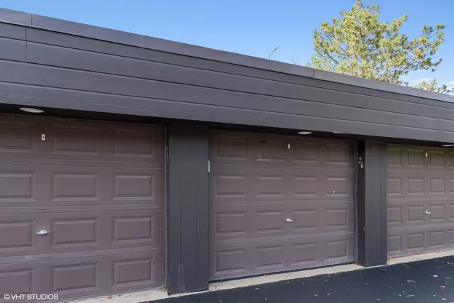 $1,950 | 1295 North Sterling Avenue, Unit 104, Palatine, IL 60067