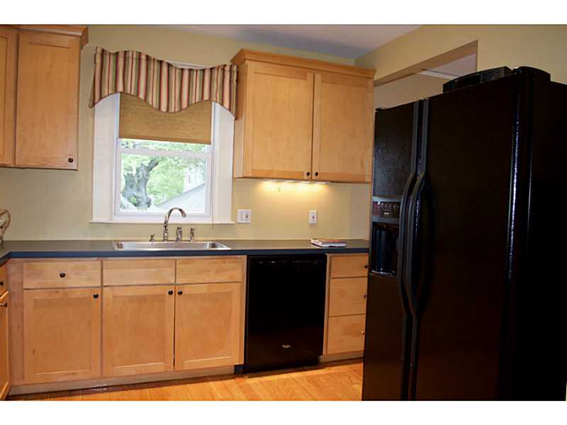 106 Overhill Road Providence, RI 02906 - Photo 11 of 25 Kitchen.