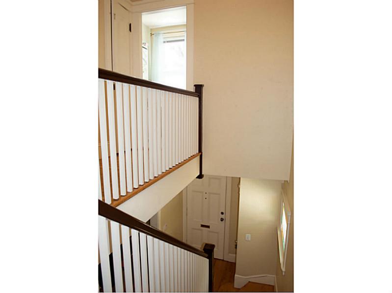 106 Overhill Road Providence, RI 02906 - Photo 21 of 25 View.
