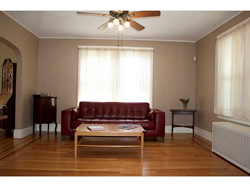 106 Overhill Road Providence, RI 02906 - Photo 5 of 25 Living Room.