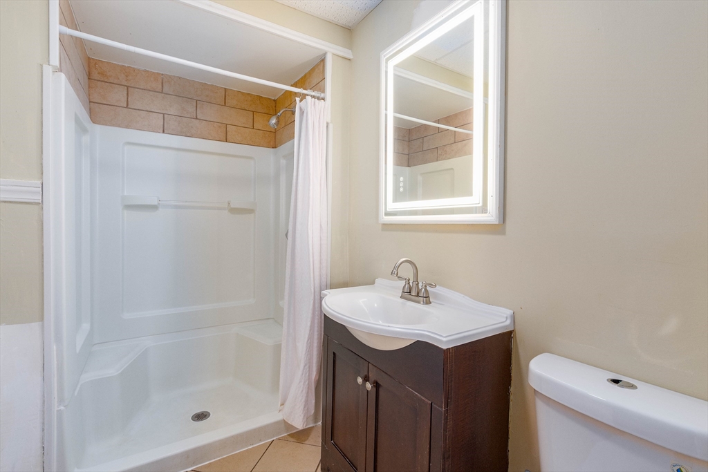 14 Perkins Street, Unit 2 Worcester, MA 01605 - Photo 20 of 23