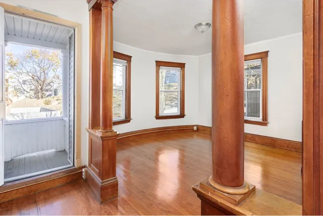 $2,350 | 14 Perkins Street, Unit 2, Worcester, MA 01605