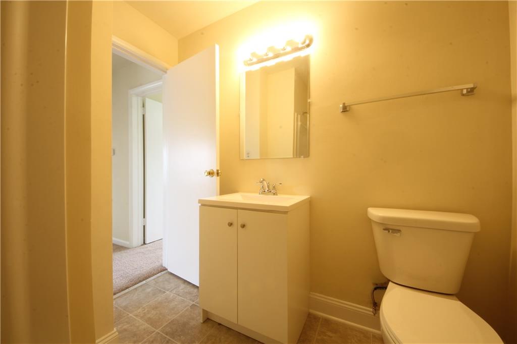176 North Post Road Indianapolis, IN 46219 - Photo 7 of 15 Gallery Image 7