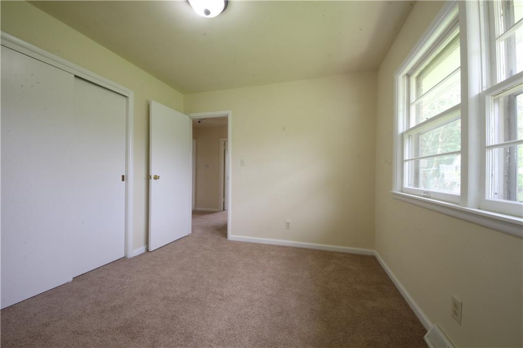 176 North Post Road Indianapolis, IN 46219 - Photo 10 of 15 Gallery Image 10