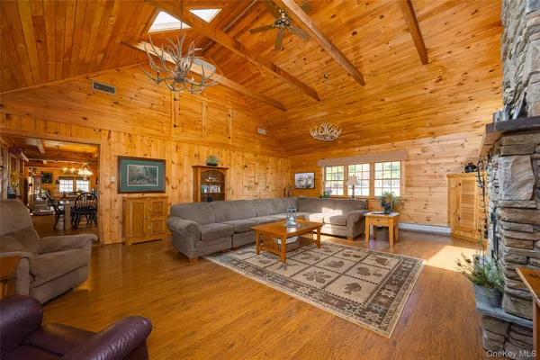 $925,000 | 119 Becker Hill Road, Red Hook, NY 12571
