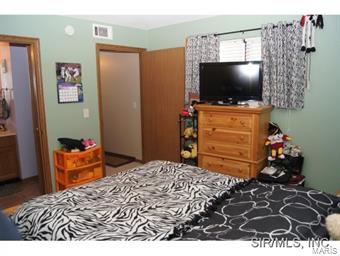 281 Eagle O'Fallon, IL 62269 - Photo 11 of 15 Gallery Image 11
