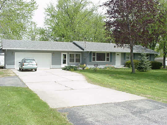 5820 Prairie Hill Road South Beloit, IL 61080 - Photo 1 of 6 Gallery Image 1