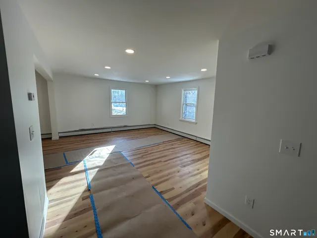 $2,700 | 95 Cedar Street, Unit 2, Manchester, CT 06040