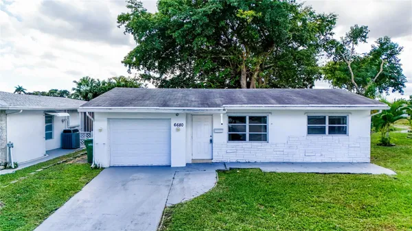 $2,450 | 6680 Northwest 16th Street, Margate, FL 33063