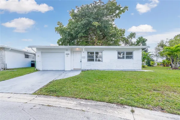 $2,450 | 6680 Northwest 16th Street, Margate, FL 33063