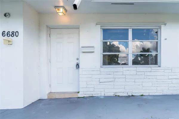 $2,450 | 6680 Northwest 16th Street, Margate, FL 33063