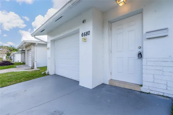 $2,450 | 6680 Northwest 16th Street, Margate, FL 33063