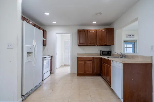 $2,450 | 6680 Northwest 16th Street, Margate, FL 33063