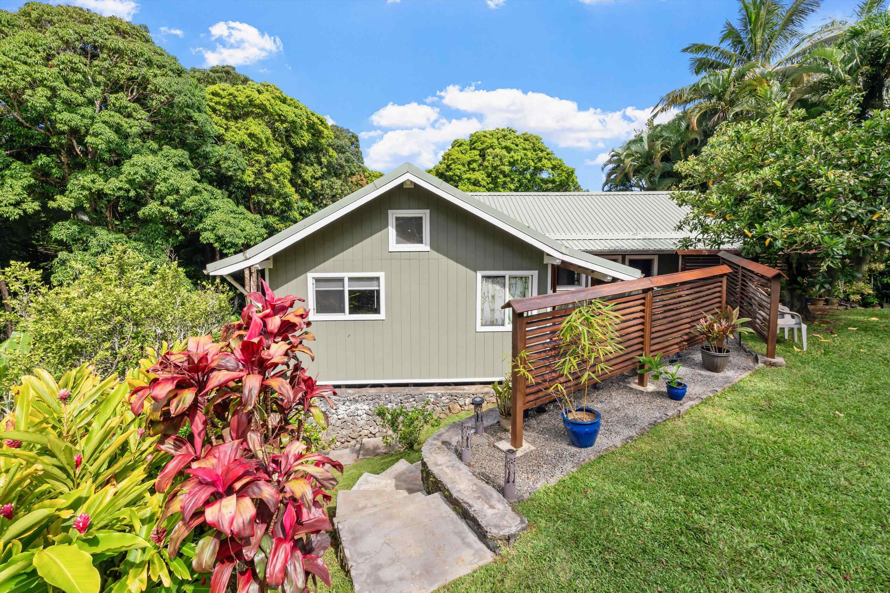 630 Hoolawa Road Haiku, HI 96708 - Photo 48 of 50