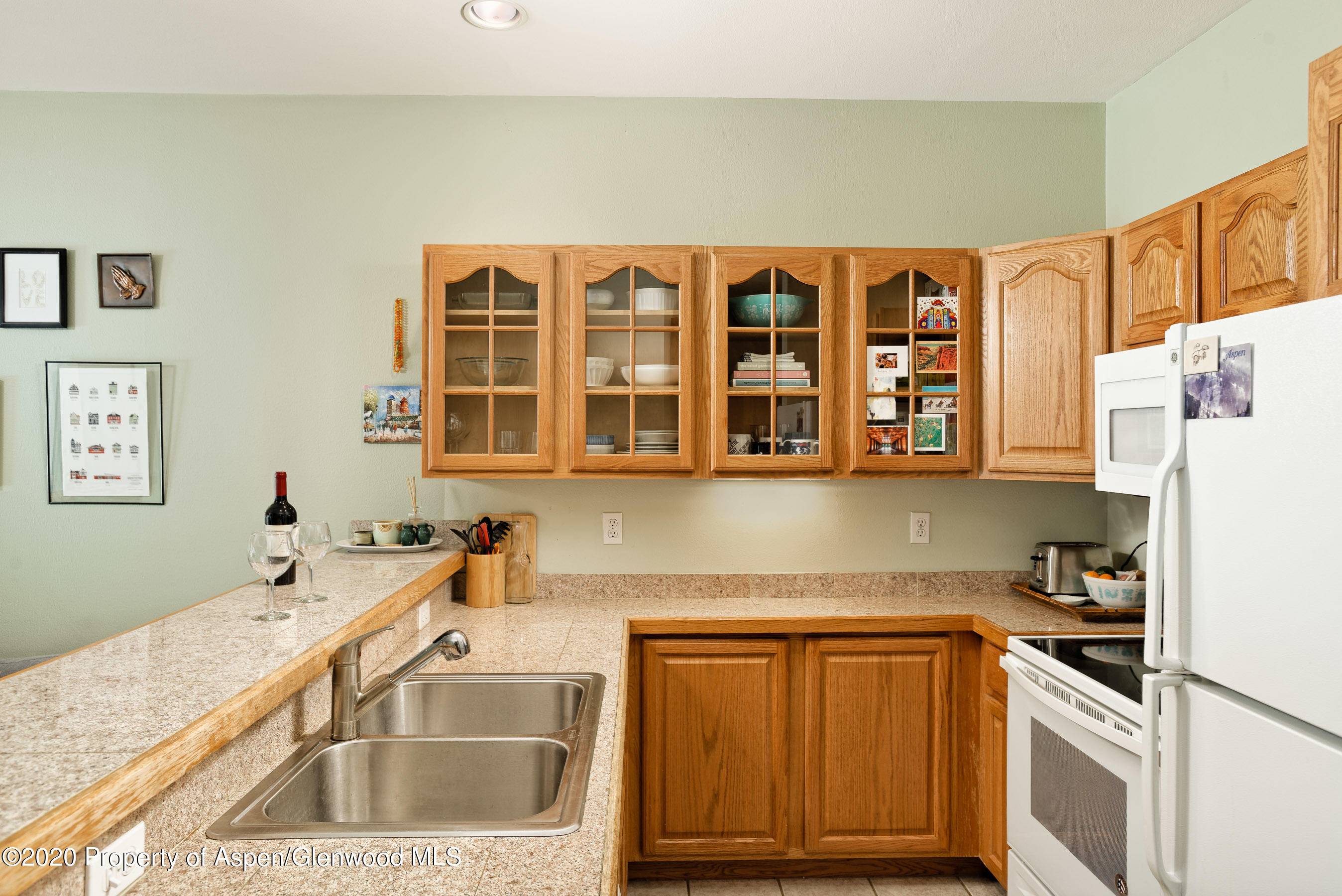 1400 East Valley Road, Unit 112 Basalt, CO 81621 - Photo 9 of 19 1400EValleyRd#112_DASH_20121811