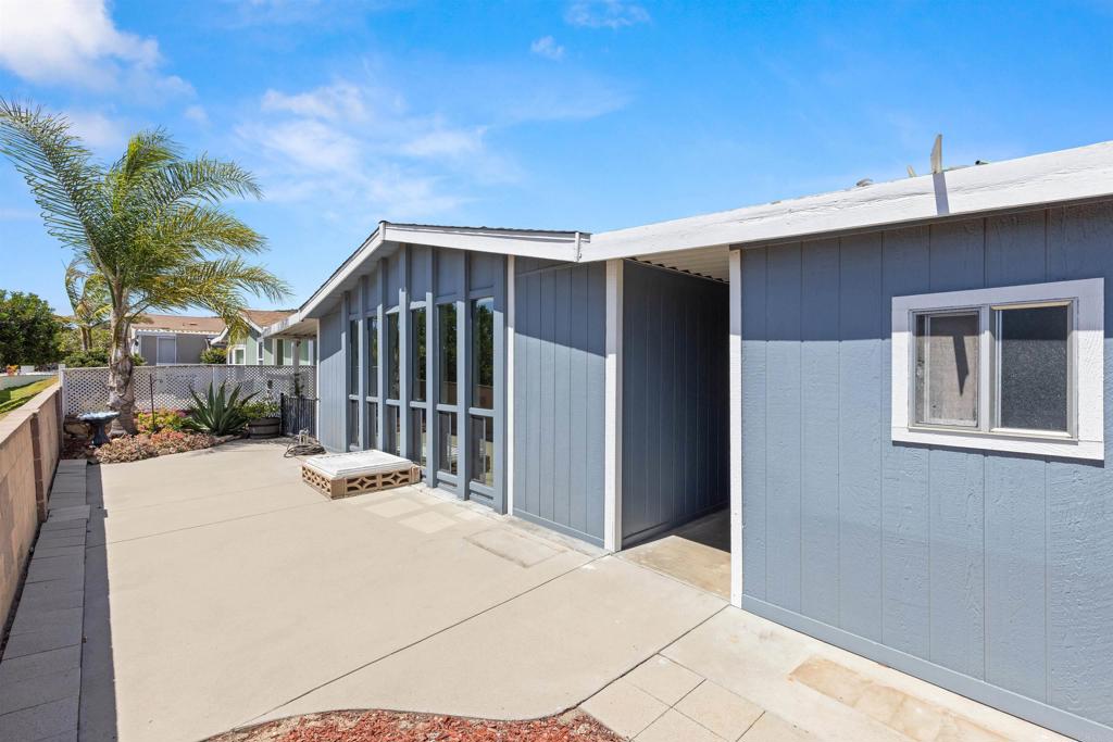 909 Richland Road, Unit 4 San Marcos, CA 92069 - Photo 5 of 37