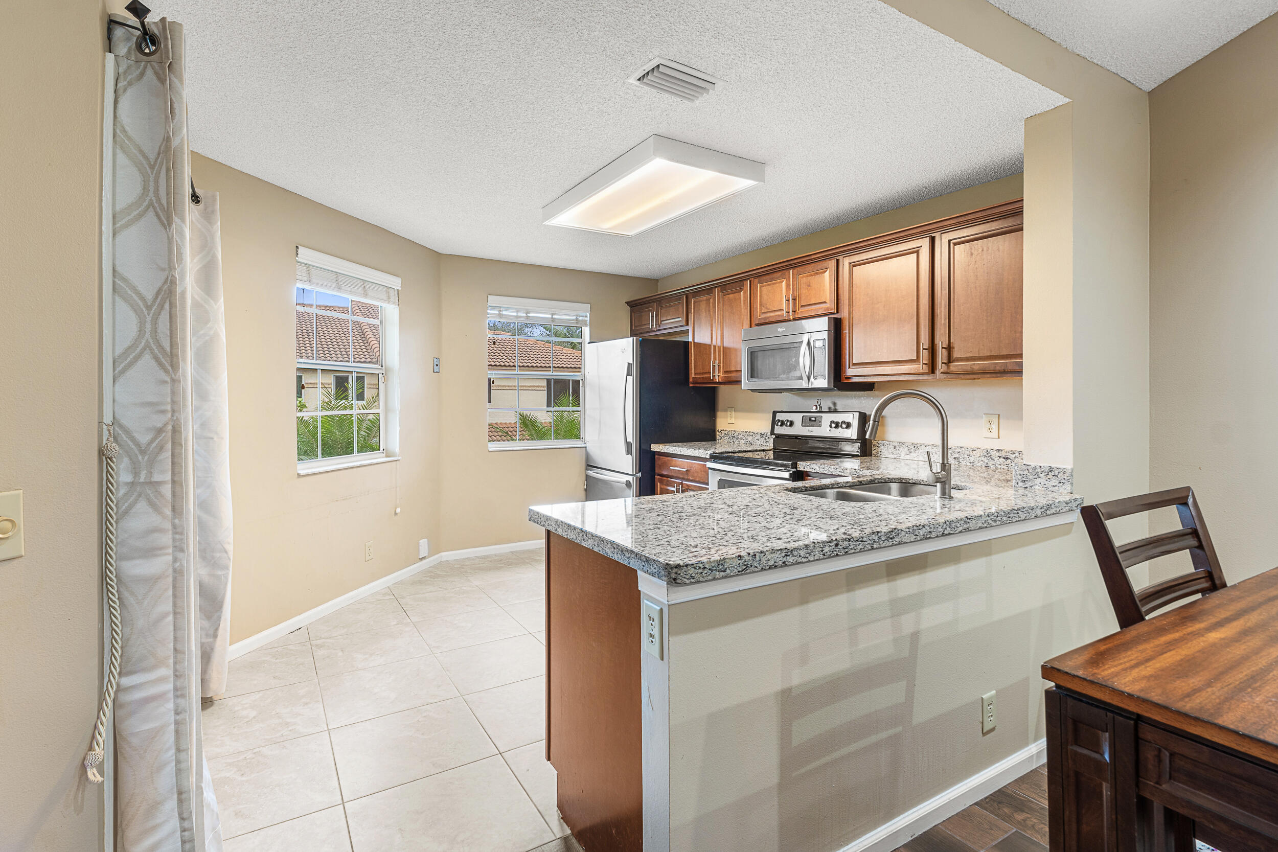 6626 Via Regina Boca Raton, FL 33433 - Photo 4 of 28 Kitchen