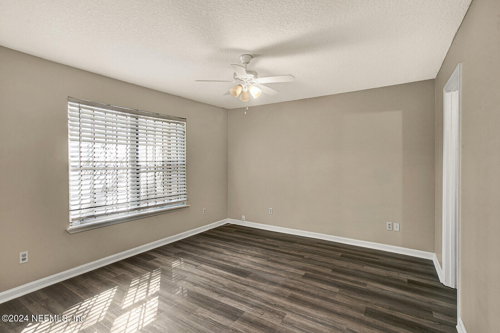 4224 Harbor View Drive Jacksonville, FL 32208 - Photo 16 of 27 13_IMG_0081_mls