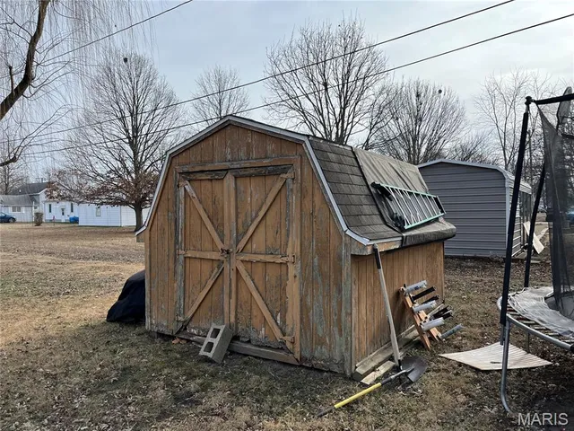 $64,900 | 300 East 3rd S Street, Mount Olive, IL 62069