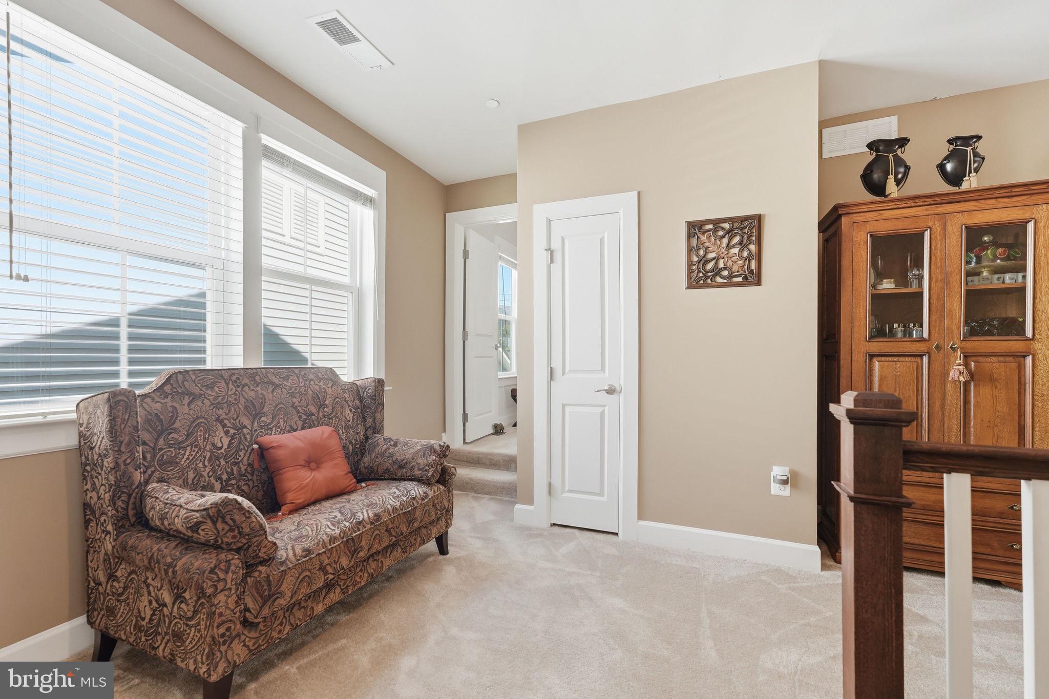 1488 Catbriar Way Odenton, MD 21113 - Photo 35 of 49 Upper level landing