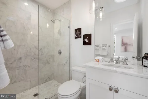 $9,500 | 1421 27th Street Northwest, Washington, DC 20007