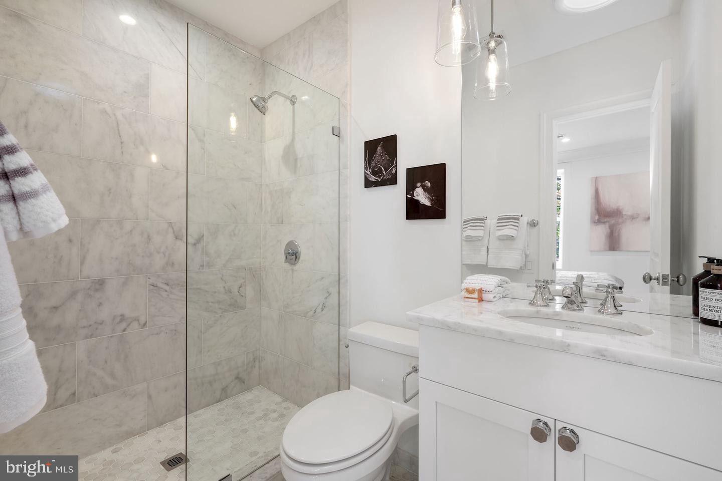 1421 27th Street Northwest Washington, DC 20007 - Photo 11 of 22