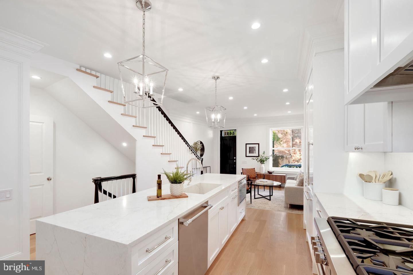 1421 27th Street Northwest Washington, DC 20007 - Photo 4 of 22