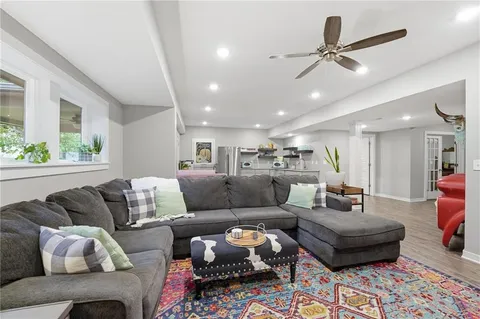 $825,000 | 25143 West 114th Court, Olathe, KS 66061