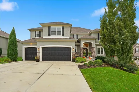 $825,000 | 25143 West 114th Court, Olathe, KS 66061