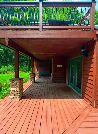 $445,000 | 140 Carver Hollow Lane, Pleasant Shade, TN 37145