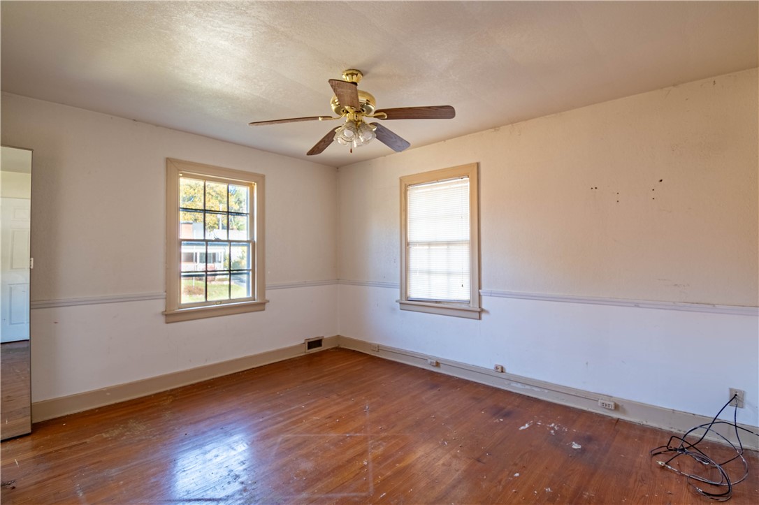 1585 West Sunset Avenue Decatur, IL 62522 - Photo 10 of 14