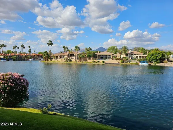 $1,750 | 10080 East Mountainview Lake Drive, Unit 135, Scottsdale, AZ 85258