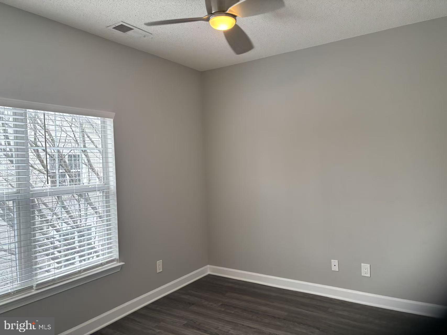 1716 Lake Shore Crest Drive, Unit 33 Reston, VA 20190 - Photo 8 of 14