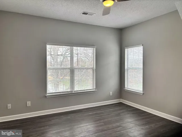 $2,650 | 1716 Lake Shore Crest Drive, Unit 33, Reston, VA 20190